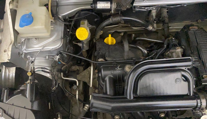 2016 Renault Kwid RXT 1.0, Petrol, Manual, 76,660 km, Engine View - Right