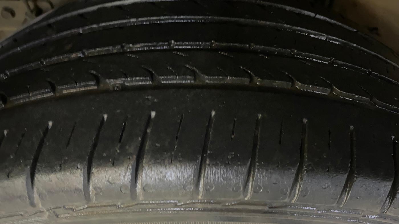 2016 Hyundai i20 Active 1.2 S, Petrol, Manual, 28,845 km, Right Rear Tyre Tread