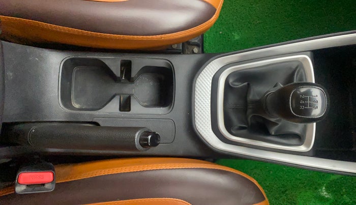 2022 KIA SONET HTK PLUS 1.2, Petrol, Manual, 49,702 km, Gear Lever