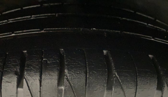 2022 KIA SONET HTK PLUS 1.2, Petrol, Manual, 49,702 km, Right Rear Tyre Tread