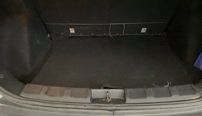 2022 Tata NEXON XM PLUS SUNROOF PETROL, Petrol, Manual, 56,339 km, Boot Inside