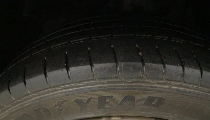 2022 Tata NEXON XM PLUS SUNROOF PETROL, Petrol, Manual, 56,339 km, Left Front Tyre Tread