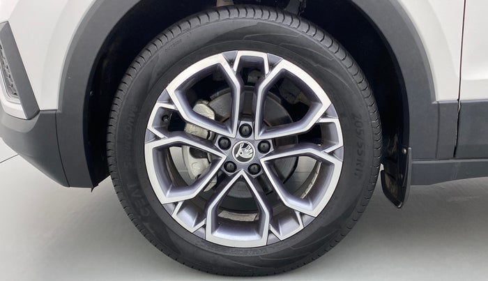 2022 Skoda KUSHAQ STYLE 1.0TSI MT, Petrol, Manual, 1,176 km, Left Front Wheel