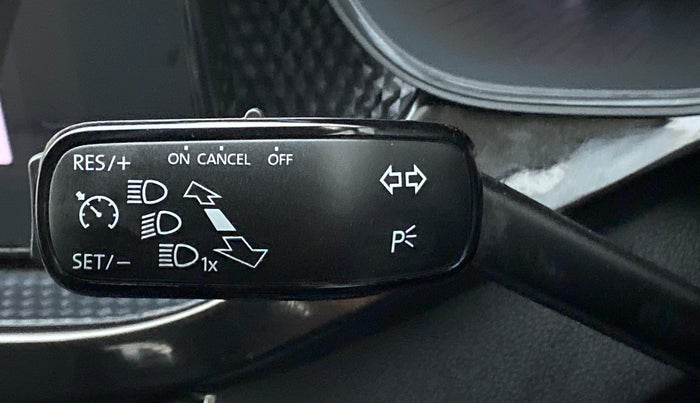 2022 Skoda KUSHAQ STYLE 1.0TSI MT, Petrol, Manual, 1,176 km, Adaptive Cruise Control