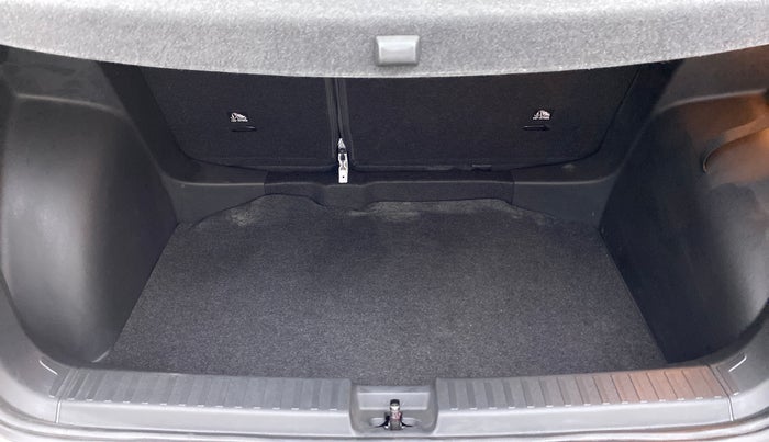 2022 Skoda KUSHAQ STYLE 1.0TSI MT, Petrol, Manual, 1,176 km, Boot Inside