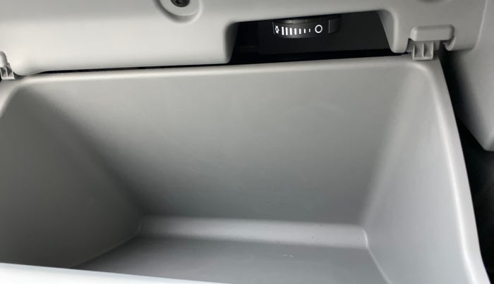 2022 Skoda KUSHAQ STYLE 1.0TSI MT, Petrol, Manual, 1,176 km, Cooled Glove Box