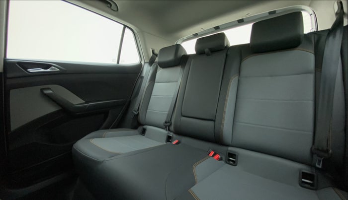 2022 Skoda KUSHAQ STYLE 1.0TSI MT, Petrol, Manual, 1,176 km, Right Side Rear Door Cabin