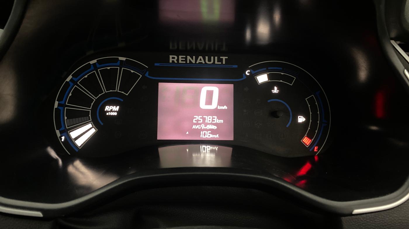 2020 Renault TRIBER RXL MT, Petrol, Manual, 25,762 km, Odometer Image