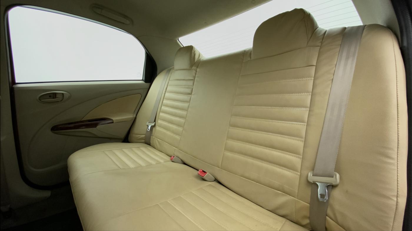 2014 Toyota Etios V, Petrol, Manual, 23,542 km, Right Side Rear Door Cabin