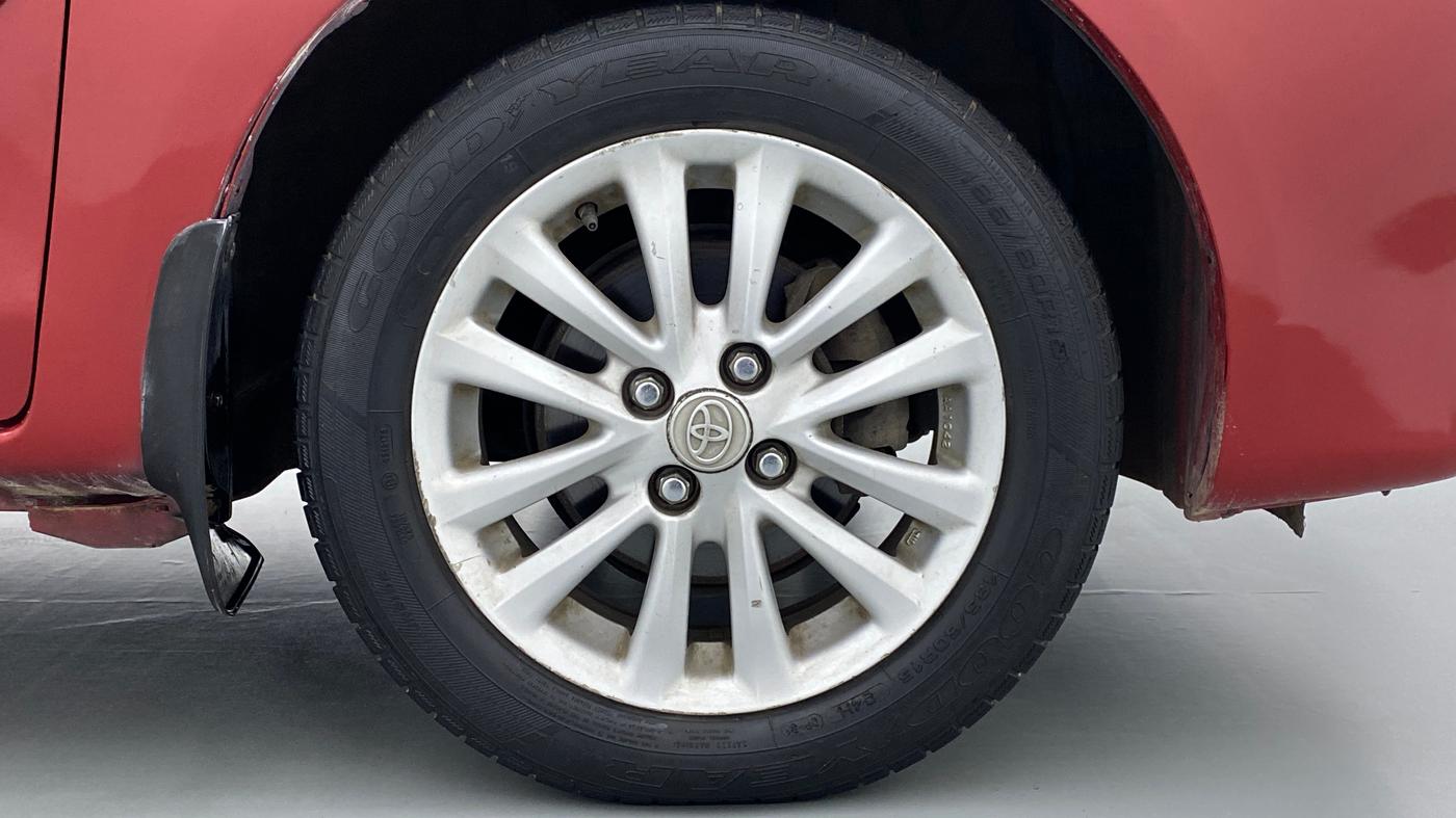 2014 Toyota Etios V, Petrol, Manual, 23,542 km, Right Front Wheel