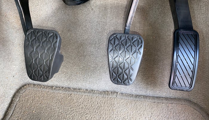 2016 Ford Figo Aspire TITANIUM 1.2 PETROL, Petrol, Manual, 46,382 km, Pedals