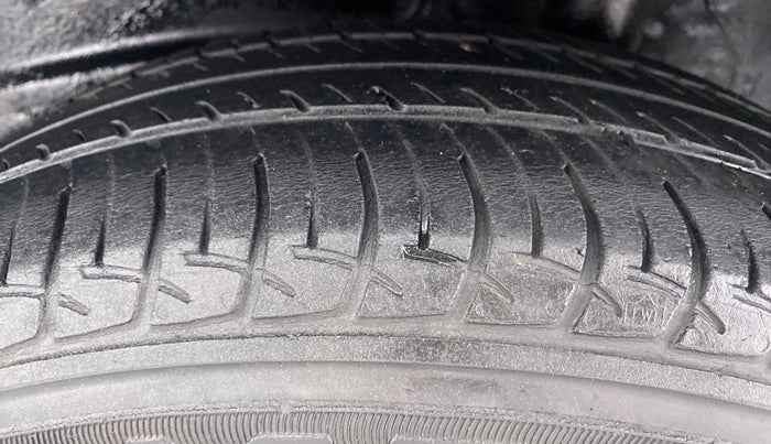 2019 Maruti New Wagon-R VXI 1.2L, Petrol, Manual, 43,086 km, Left Rear Tyre Tread