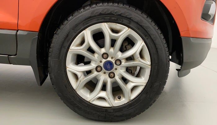 2015 Ford Ecosport 1.5 TITANIUM TI VCT AT, Petrol, Automatic, 67,524 km, Right Front Wheel