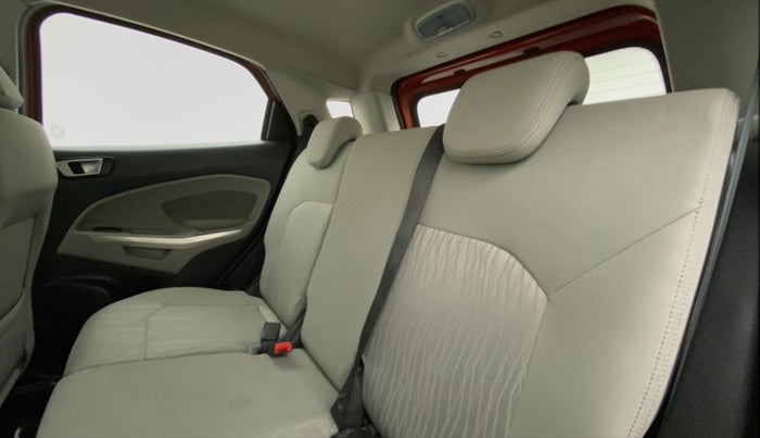 2015 Ford Ecosport 1.5 TITANIUM TI VCT AT, Petrol, Automatic, 67,524 km, Right Side Rear Door Cabin