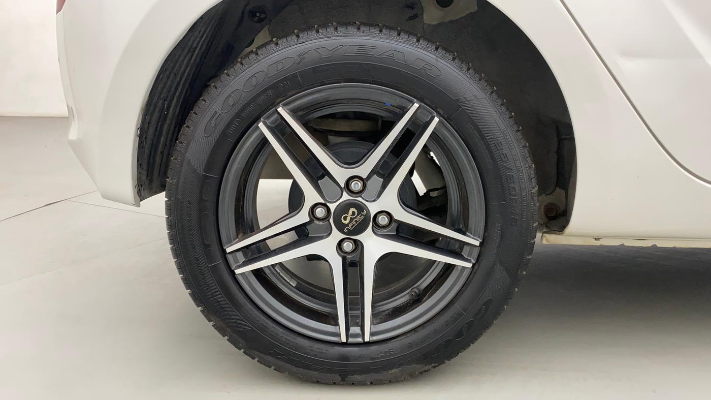 2012 Hyundai i20 MAGNA (O) 1.2, Petrol, Manual, 57,215 km, Right Rear Wheel