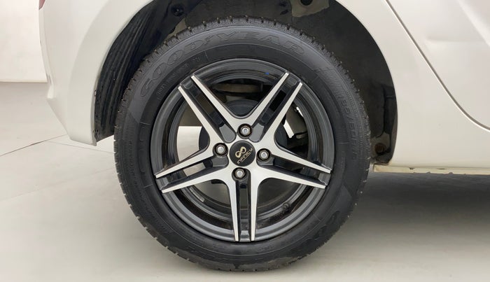 2012 Hyundai i20 MAGNA (O) 1.2, Petrol, Manual, 57,215 km, Right Rear Wheel