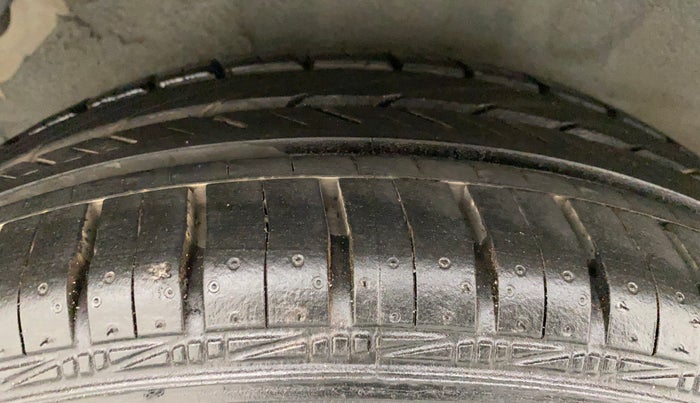2012 Hyundai i20 MAGNA (O) 1.2, Petrol, Manual, 57,215 km, Right Rear Tyre Tread