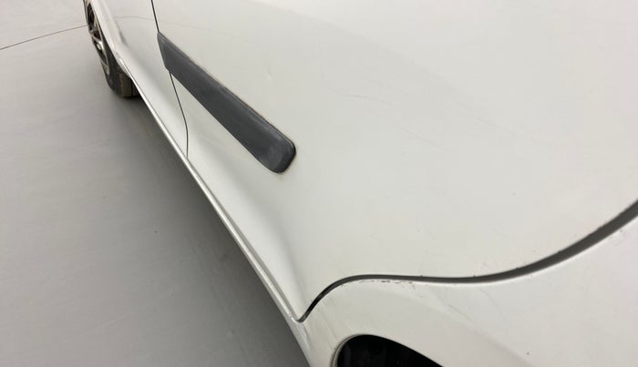 2017 Maruti Swift VDI ABS, Diesel, Manual, 1,15,858 km, Rear left door - Slightly dented