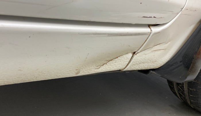 2017 Maruti Swift VDI ABS, Diesel, Manual, 1,15,858 km, Right running board - Slightly dented