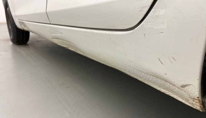 2017 Maruti Swift VDI ABS, Diesel, Manual, 1,15,858 km, Left running board - Slightly dented