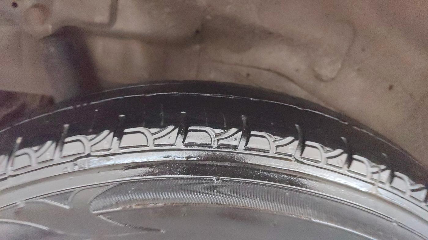 2014 Maruti Wagon R Stingray VXI, Petrol, Manual, 63,999 km, Right Rear Tyre Tread
