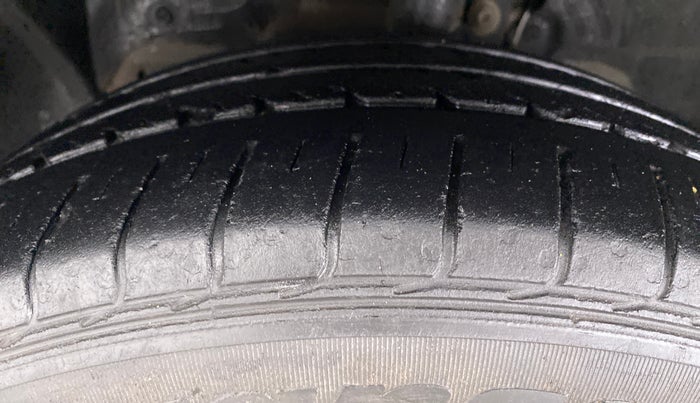 2018 Ford FREESTYLE TITANIUM Plus 1.5 TDCI MT, Diesel, Manual, 25,633 km, Left Front Tyre Tread