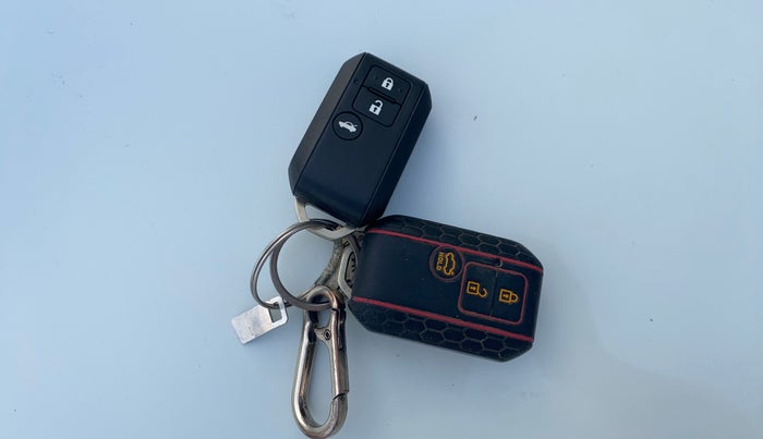 2021 Maruti Dzire ZXI Plus, Petrol, Manual, 49,274 km, Key Close Up