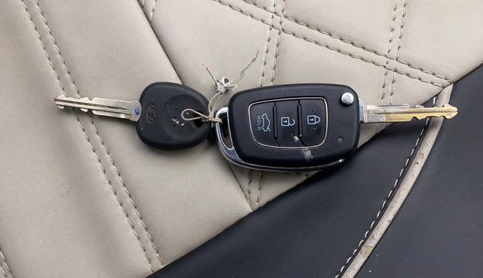 2023 Hyundai GRAND I10 NIOS SPORTZ 1.2 KAPPA VTVT, Petrol, Manual, 39,373 km, Key Close Up