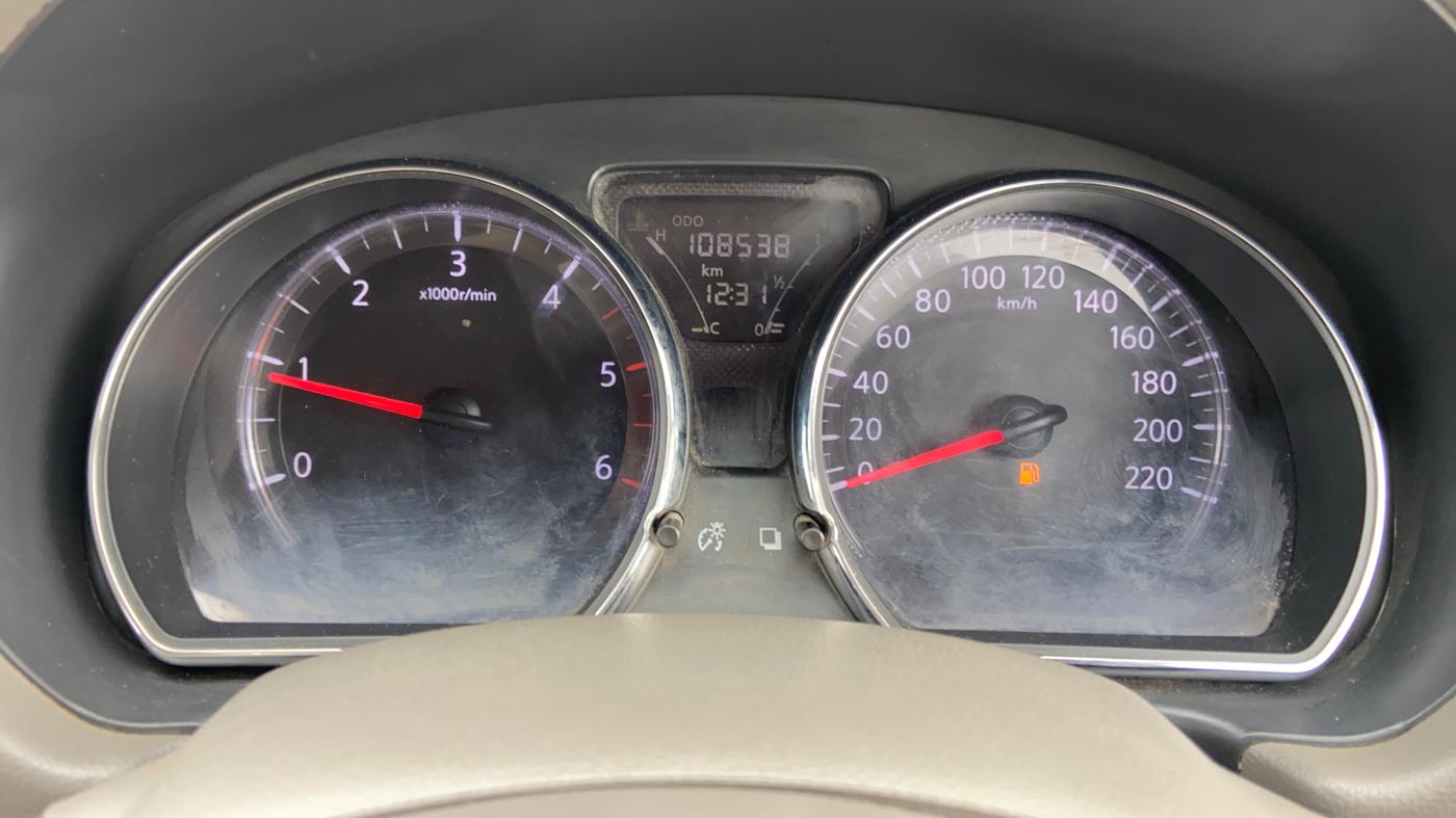 2014 Nissan Sunny XV DIESEL, Diesel, Manual, 1,08,522 km, Odometer Image