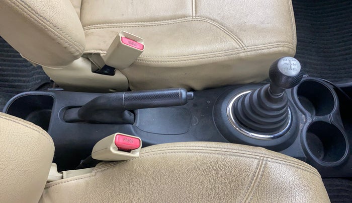 2013 Honda Brio S MT, Petrol, Manual, 35,091 km, Gear Lever