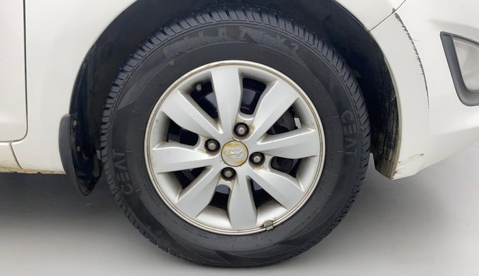 2012 Hyundai i20 SPORTZ 1.2, Petrol, Manual, 1,08,263 km, Right Front Wheel