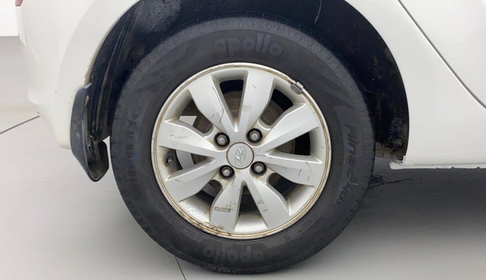 2012 Hyundai i20 SPORTZ 1.2, Petrol, Manual, 1,08,263 km, Right Rear Wheel