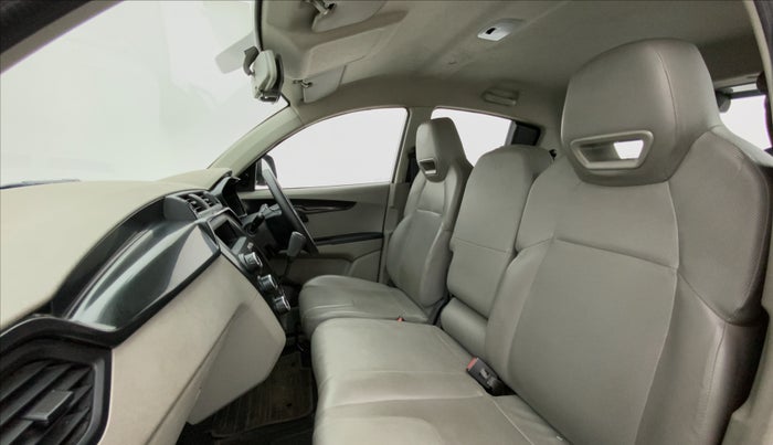 2016 Mahindra Kuv100 K2 6 STR, Petrol, Manual, 40,429 km, Right Side Front Door Cabin