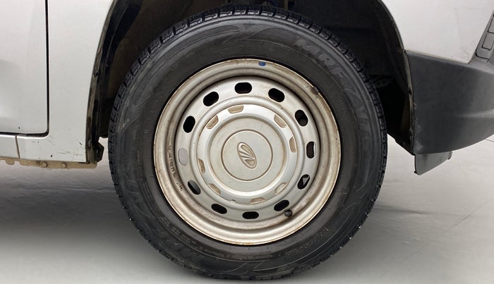 2016 Mahindra Kuv100 K2 6 STR, Petrol, Manual, 40,429 km, Right Front Wheel