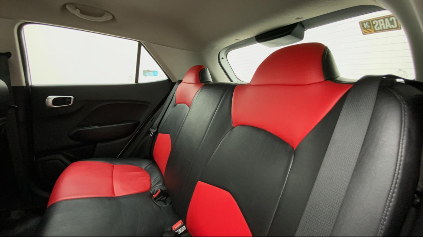 2021 Hyundai VENUE S 1.0 TURBO IMT, Petrol, Manual, 33,259 km, Right Side Rear Door Cabin