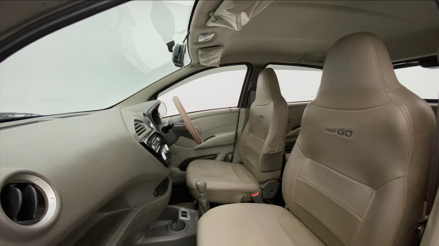2016 Datsun Redi Go T (O), Petrol, Manual, 48,496 km, Right Side Front Door Cabin