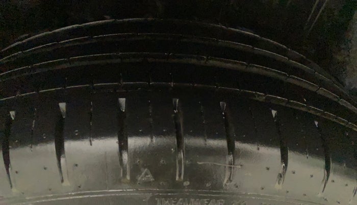 2022 Maruti Baleno ALPHA PETROL 1.2, Petrol, Manual, 26,021 km, Left Rear Tyre Tread