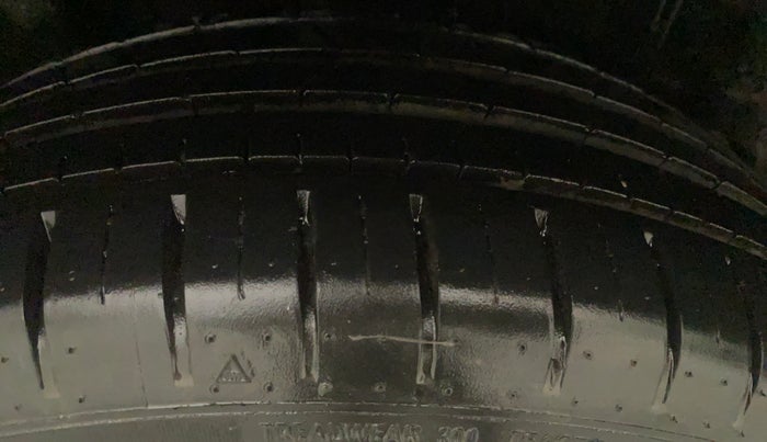 2022 Maruti Baleno ALPHA PETROL 1.2, Petrol, Manual, 26,021 km, Right Front Tyre Tread