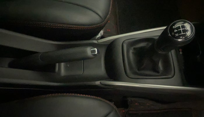 2022 Maruti Baleno ALPHA PETROL 1.2, Petrol, Manual, 26,021 km, Gear Lever