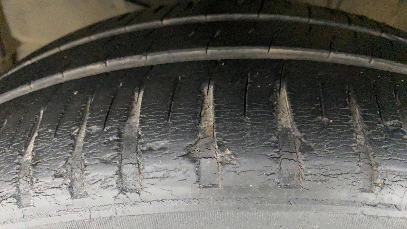 2017 Honda Jazz 1.2L I-VTEC V AT, Petrol, Automatic, 41,331 km, Left Front Tyre Tread