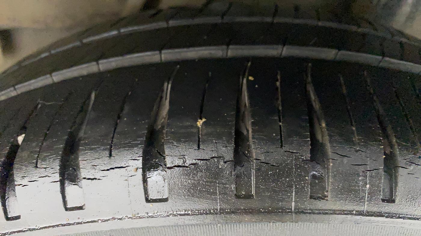 2017 Honda Jazz 1.2L I-VTEC V AT, Petrol, Automatic, 41,331 km, Left Rear Tyre Tread