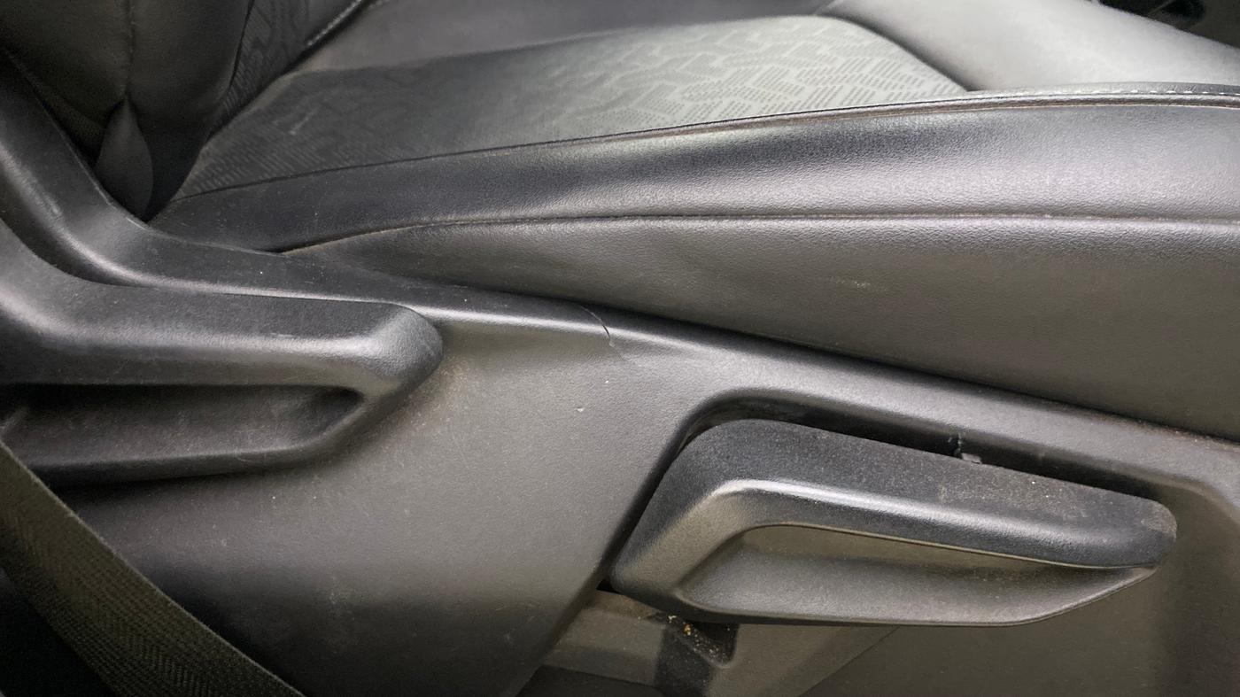 2023 Tata NEXON XZA PLUS (L) DARK EDITION, Petrol, Automatic, 35,984 km, Driver Side Adjustment Panel