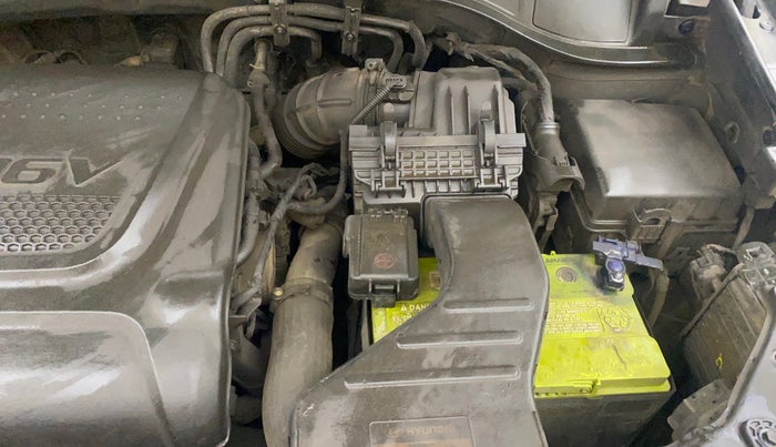 2015 Hyundai Santa Fe 4 WD AT, Diesel, Automatic, 67,583 km, Engine View - Left