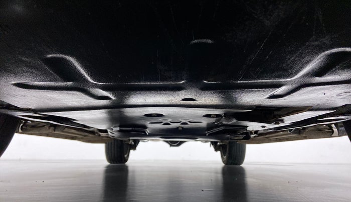 2017 Tata Hexa Varicor 400 XT, Diesel, Manual, 99,991 km, Front Underbody