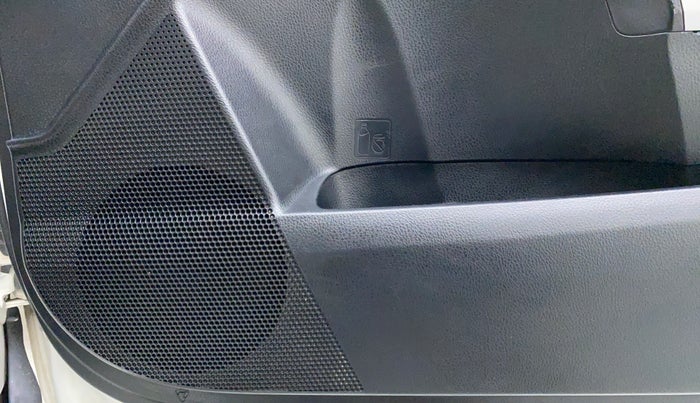 2016 Toyota Corolla Altis G AT, Petrol, Automatic, 60,853 km, Speaker