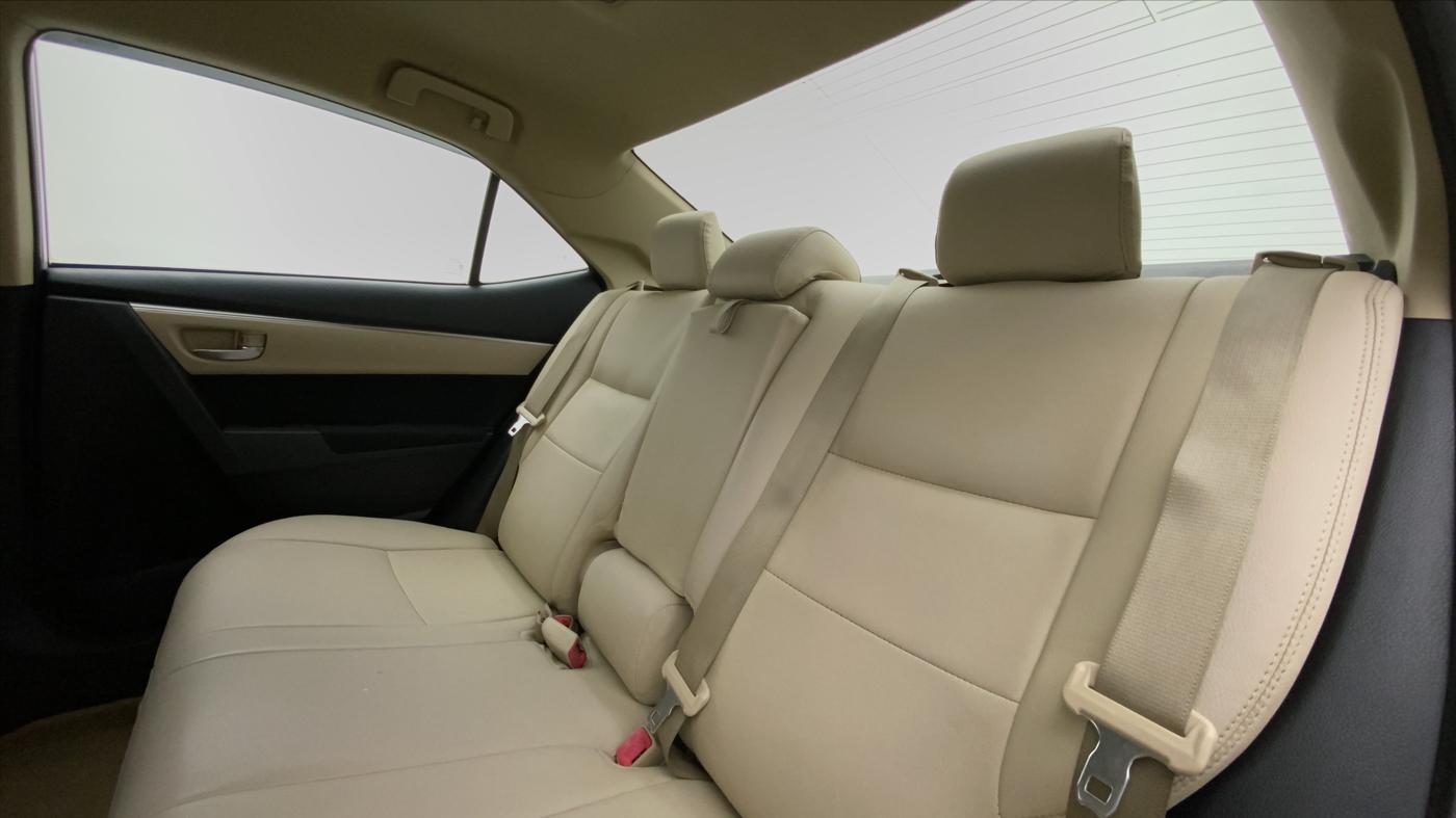 2016 Toyota Corolla Altis G AT, Petrol, Automatic, 60,853 km, Right Side Rear Door Cabin
