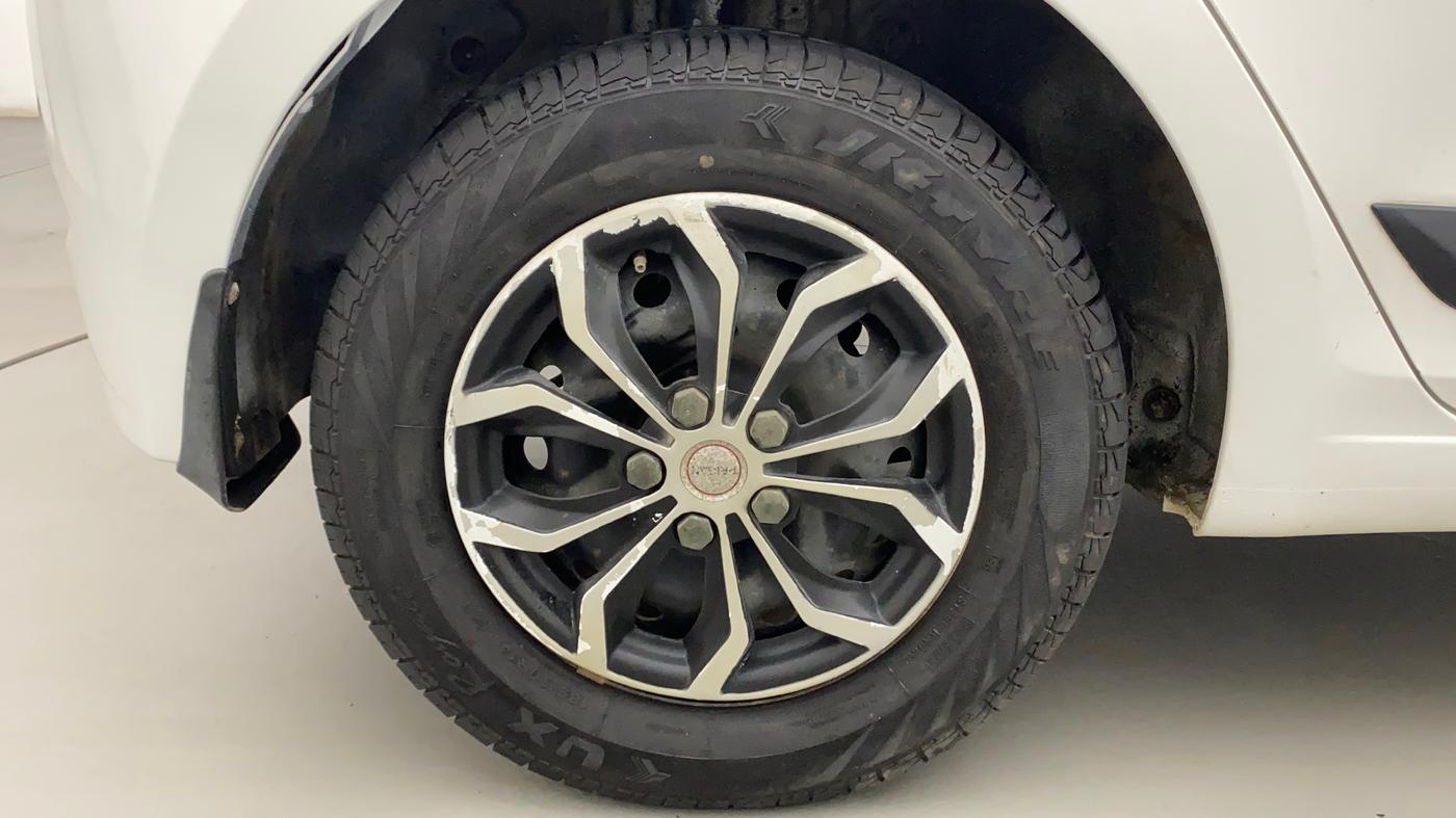 2016 Hyundai Elite i20 SPORTZ 1.2, Petrol, Manual, 65,752 km, Right Rear Wheel