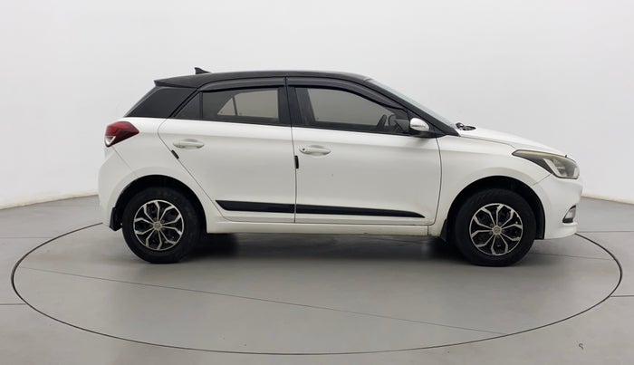 2016 Hyundai Elite i20 SPORTZ 1.2, Petrol, Manual, 65,752 km, Right Side View