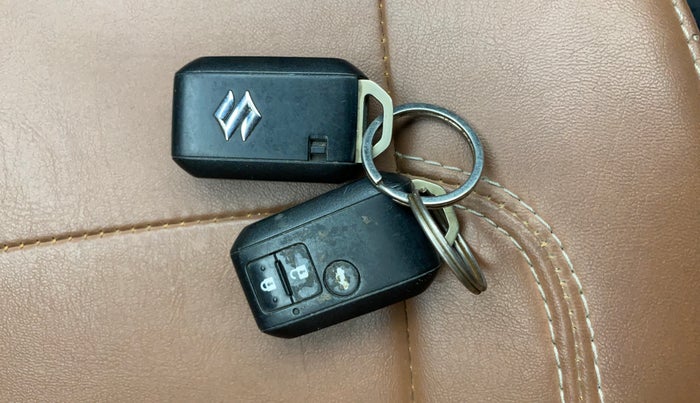 2017 Maruti Dzire ZDI AMT, Diesel, Automatic, 67,491 km, Key Close Up