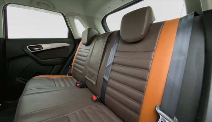 2020 Toyota URBAN CRUISER PREMIUM DUAL TONE AT, Petrol, Automatic, 15,872 km, Right Side Rear Door Cabin